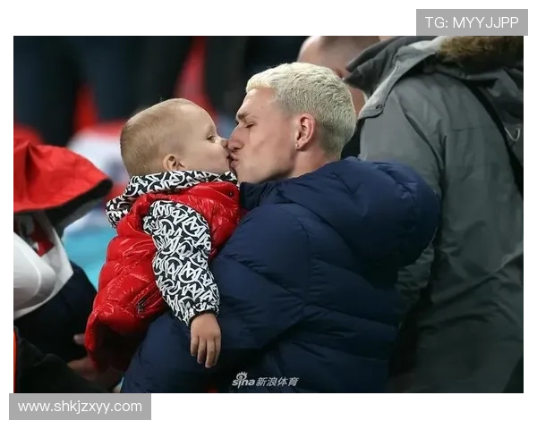 安东内拉庆祝儿子蒂亚戈13岁生日，社交媒体分享温馨照片感动满满